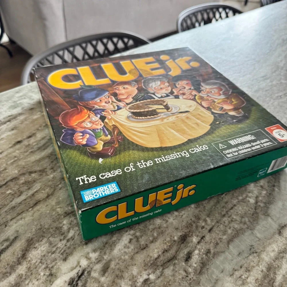 Clue Jr Mystery Board Game for Kids